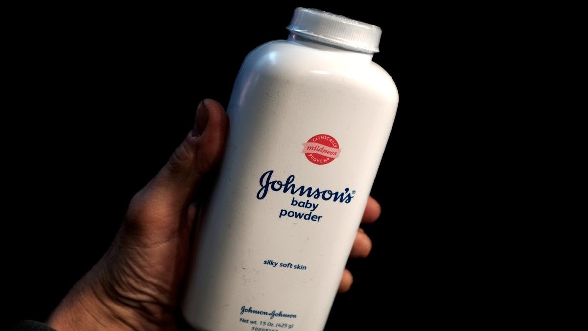  Johnson & Johnson powder
